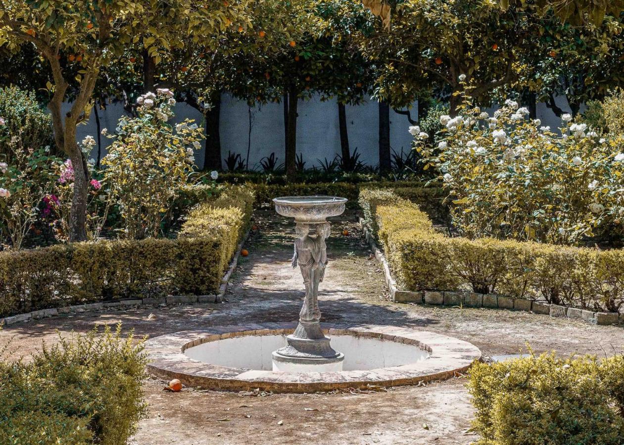Отель Monasterio De San Francisco Пальма дел Рио Экстерьер фото